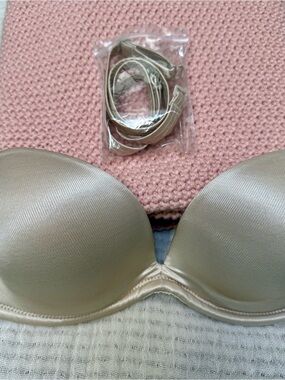 WONDERBRA Strapless Size 36B